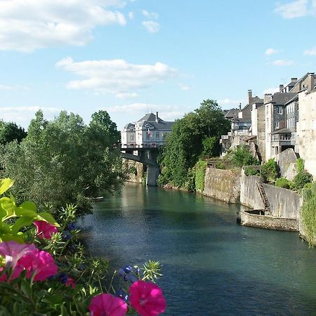 Couett'Hotel Oloron Sainte Marie Exterior photo