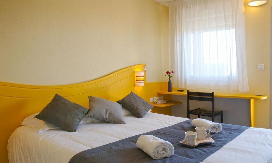 Couett'Hotel Oloron Sainte Marie Exterior photo