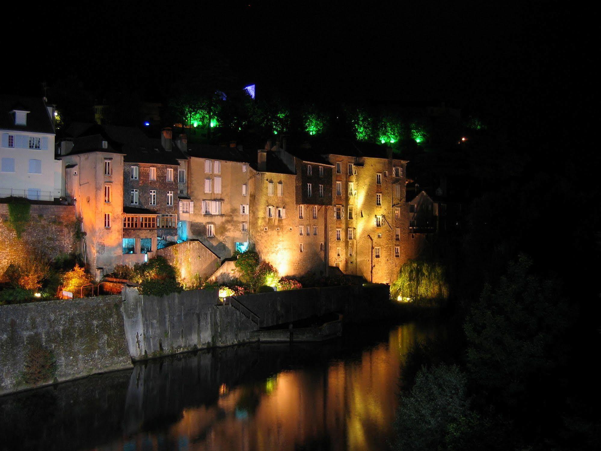 Couett'Hotel Oloron Sainte Marie Exterior photo